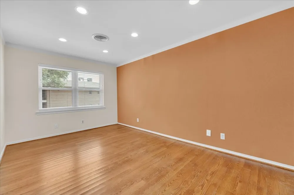 6234 Bandera Avenue #C Dallas, TX 75225
