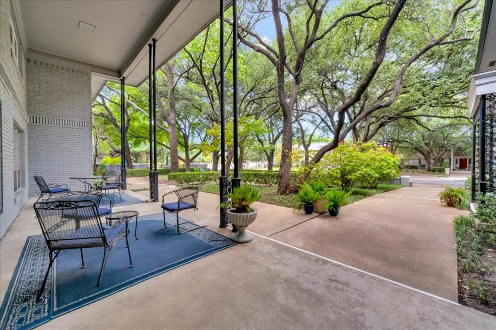 6234 Bandera Avenue #C Dallas, TX 75225