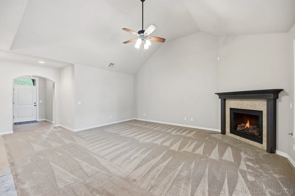 11016 E 83rd Place S Tulsa, OK 74133