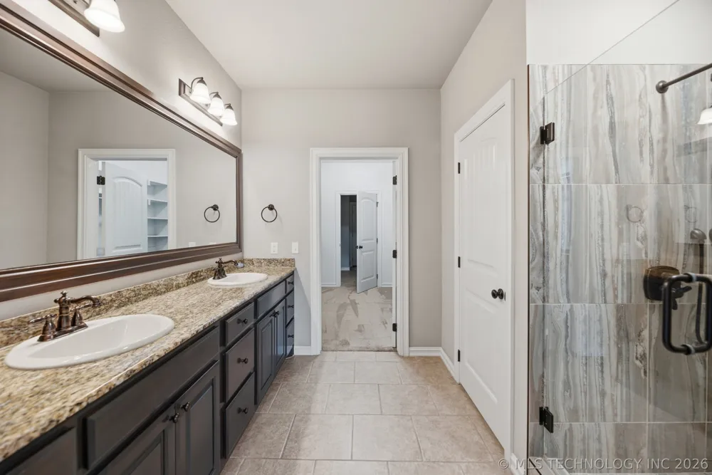 11016 E 83rd Place S Tulsa, OK 74133