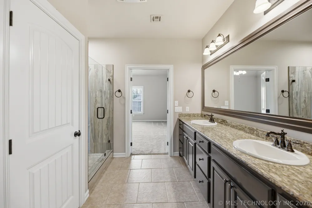 11016 E 83rd Place S Tulsa, OK 74133
