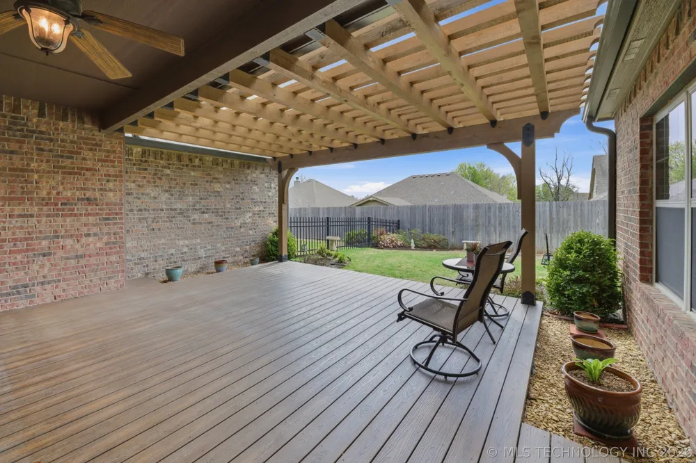 11016 E 83rd Place S Tulsa, OK 74133
