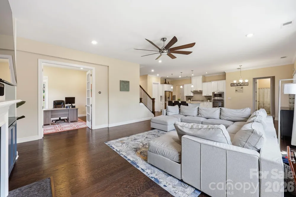 16306 Nicodemus Lane Huntersville, NC 28078