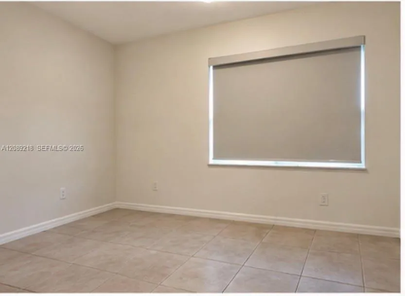 312 NE 3rd St #4 Hallandale Beach, FL 33009