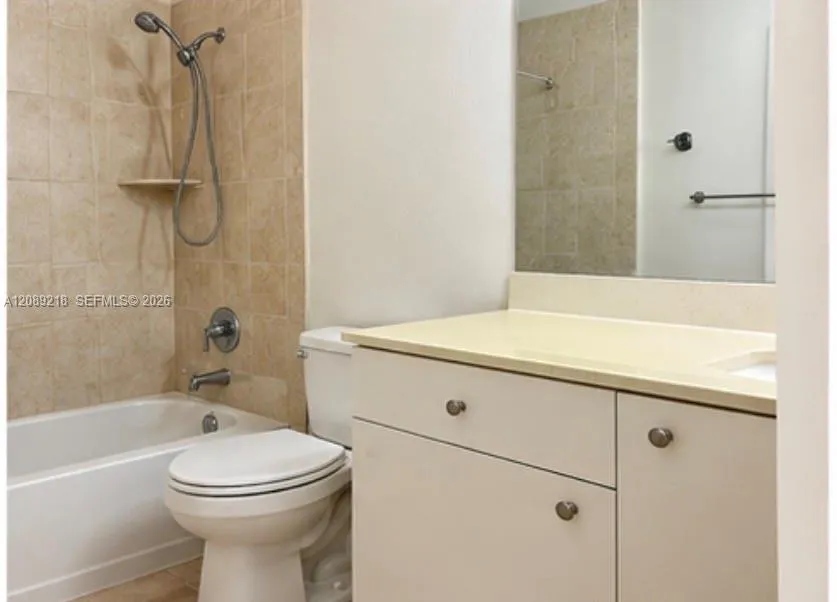 312 NE 3rd St #4 Hallandale Beach, FL 33009