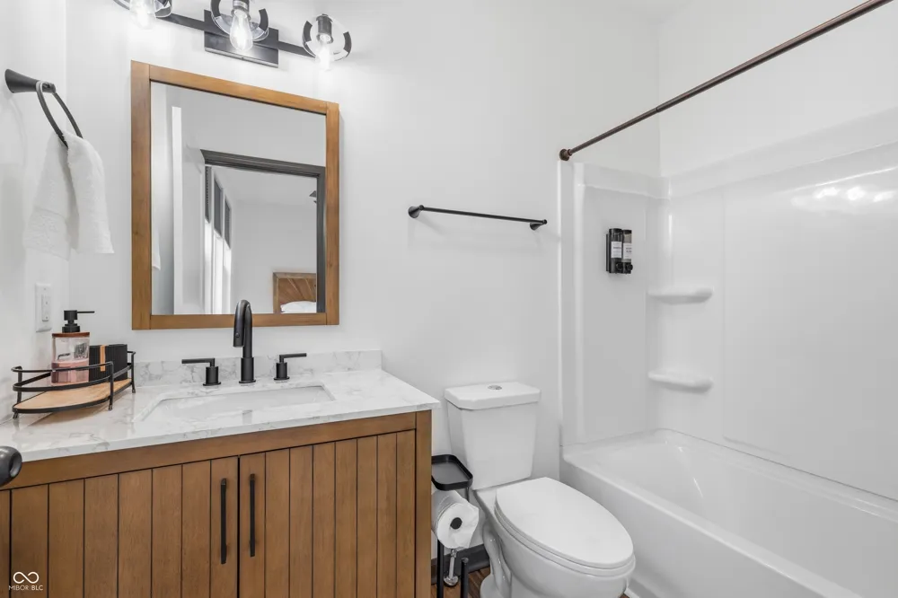 25 Hamilton Avenue Indianapolis, IN 46201