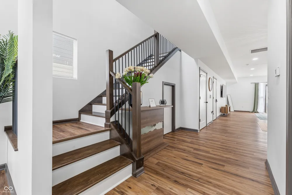 25 Hamilton Avenue Indianapolis, IN 46201