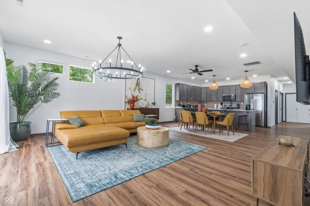 25 Hamilton Avenue Indianapolis, IN 46201