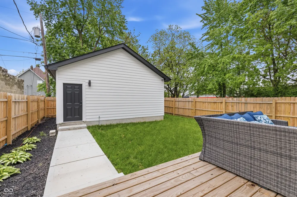 25 Hamilton Avenue Indianapolis, IN 46201