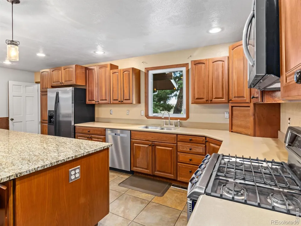 309 Glenview Court Longmont, CO 80504