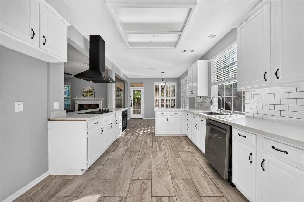 7406 Greatwood Grove Drive Sugar Land, TX 77479