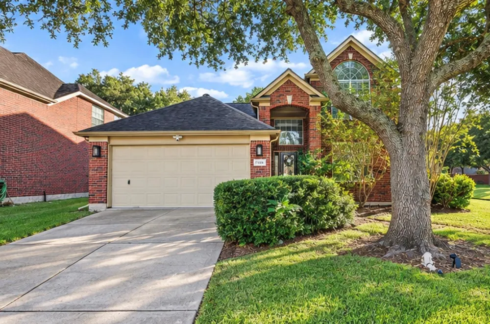7406 Greatwood Grove Drive Sugar Land, TX 77479