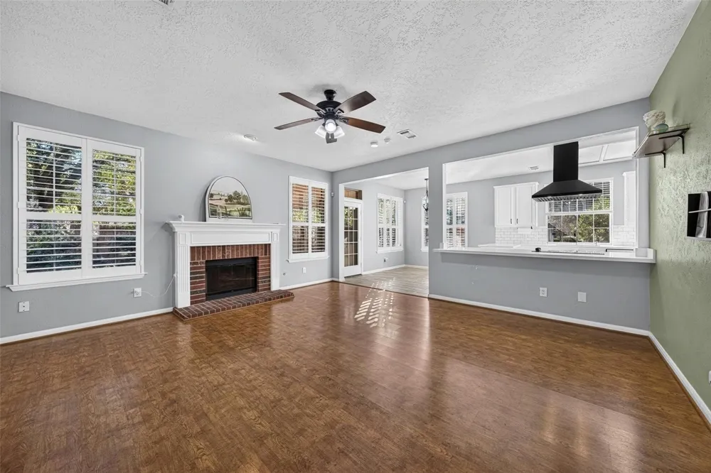 7406 Greatwood Grove Drive Sugar Land, TX 77479