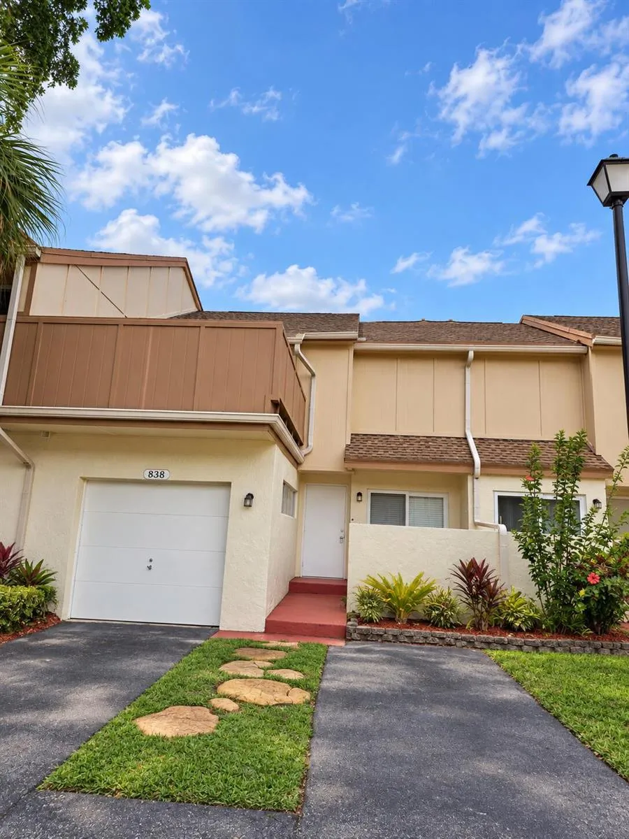838 NW 82ND AVENUE #2 Plantation, FL 33324