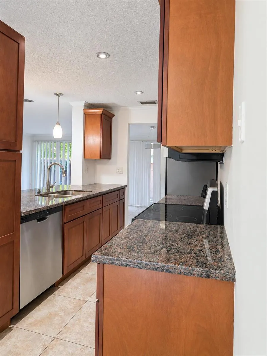 838 NW 82ND AVENUE #2 Plantation, FL 33324