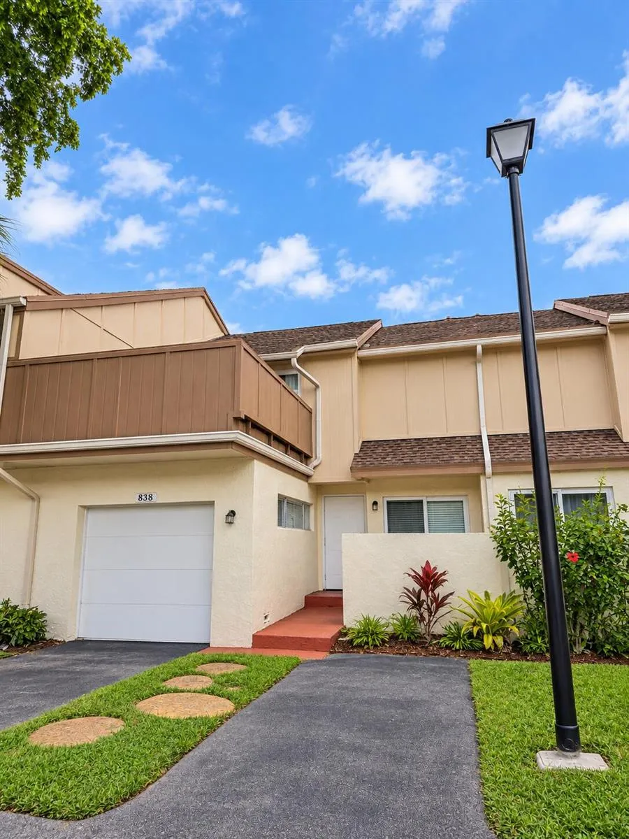 838 NW 82ND AVENUE #2 Plantation, FL 33324
