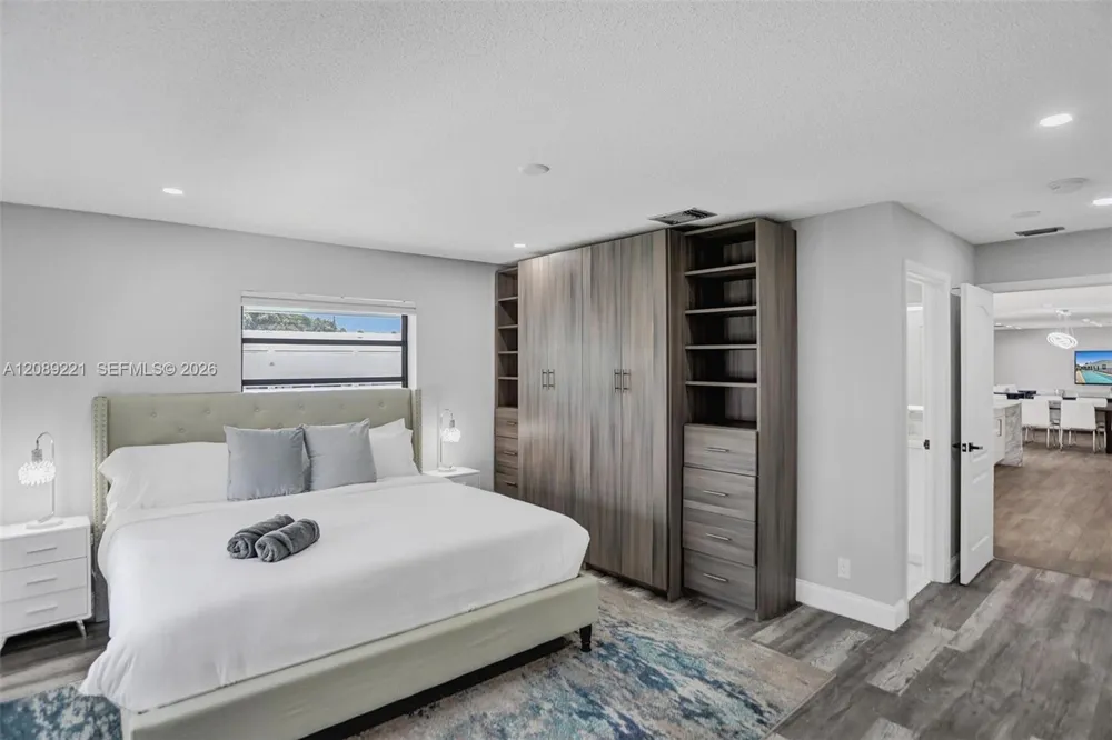 1531 SE 24th Ter Pompano Beach, FL 33062