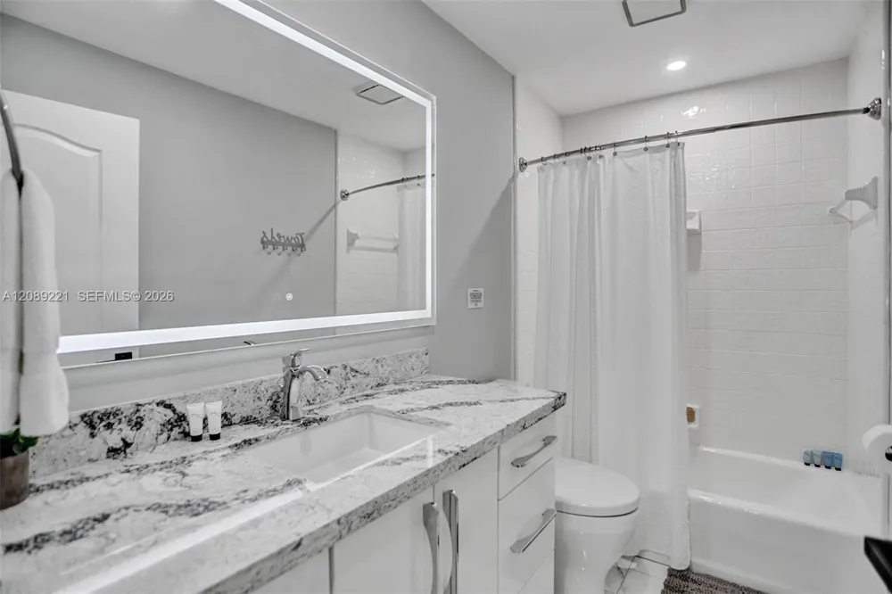 1531 SE 24th Ter Pompano Beach, FL 33062