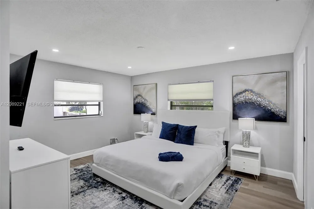 1531 SE 24th Ter Pompano Beach, FL 33062