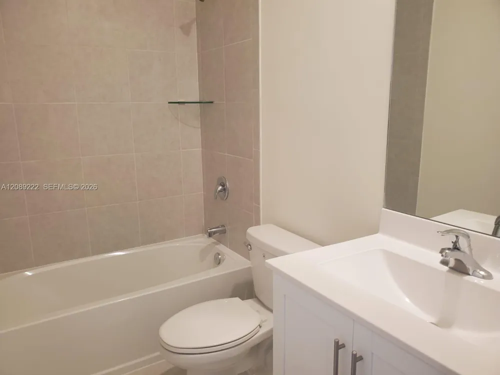 11209 W 34th Way #11209 Hialeah, FL 33018