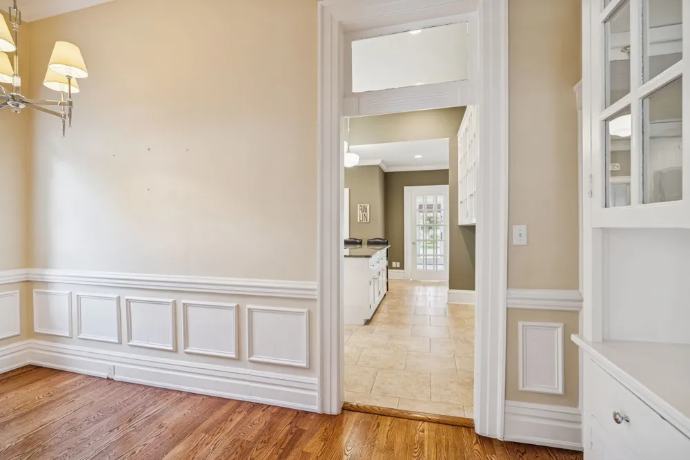 215 4th Ave S Franklin, TN 37064