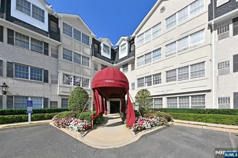 131 Clinton Place 214