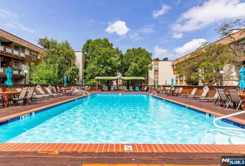 1111 River Road G7