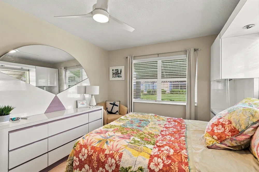 530 HORIZONS E #104 Boynton Beach, FL 33435