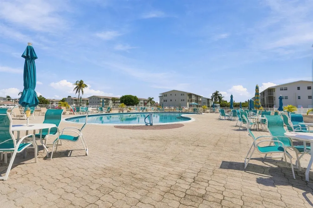 530 HORIZONS E #104 Boynton Beach, FL 33435