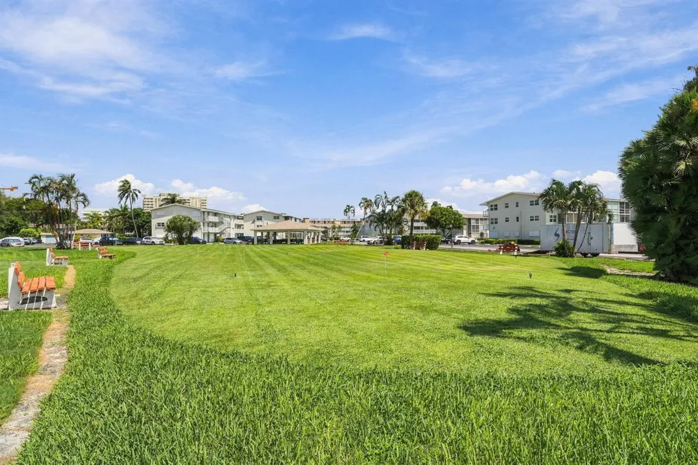 530 HORIZONS E #104 Boynton Beach, FL 33435