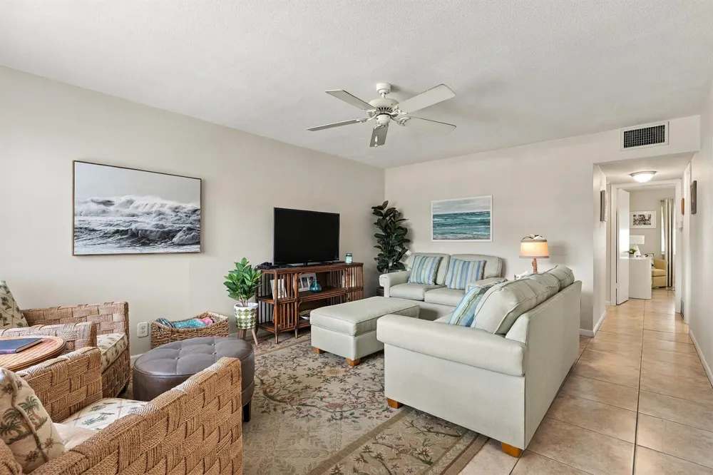 530 HORIZONS E #104 Boynton Beach, FL 33435