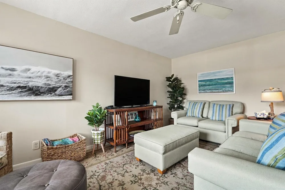 530 HORIZONS E #104 Boynton Beach, FL 33435