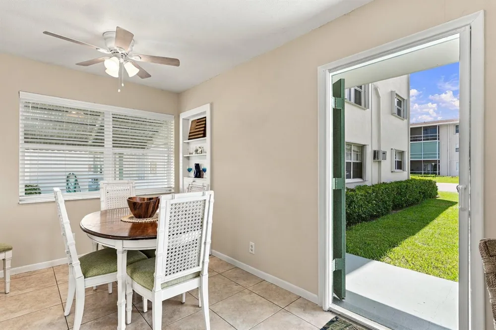 530 HORIZONS E #104 Boynton Beach, FL 33435
