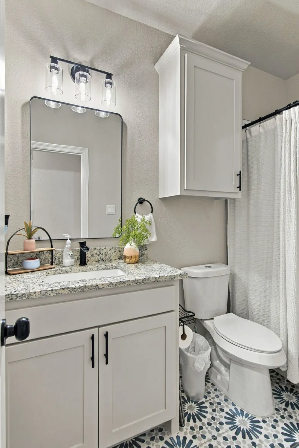 4822 Wichita Street Granbury, TX 76048
