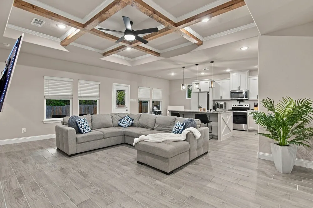 4822 Wichita Street Granbury, TX 76048