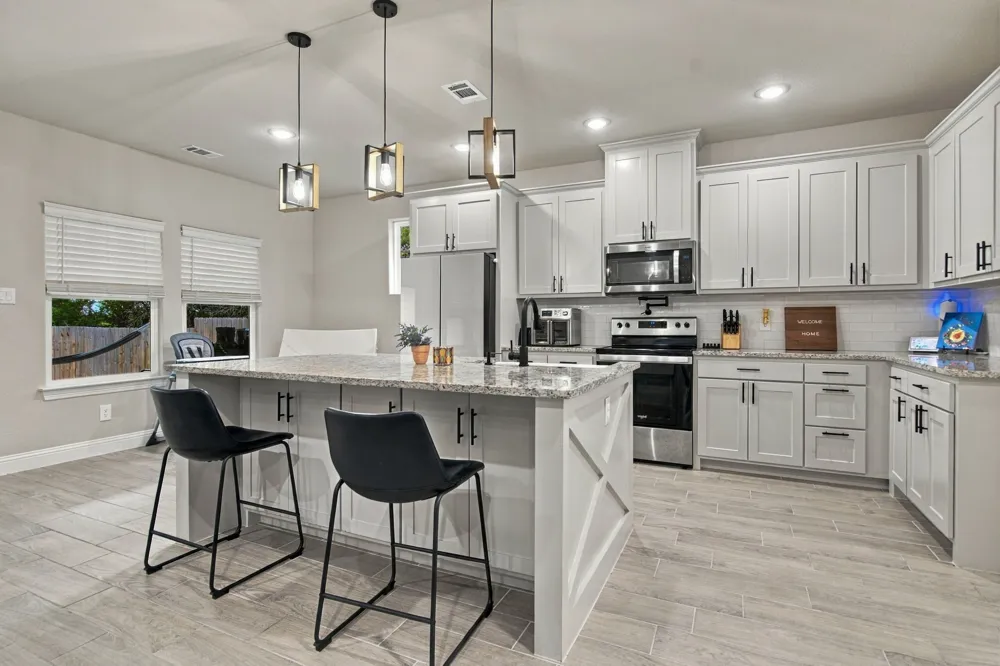 4822 Wichita Street Granbury, TX 76048