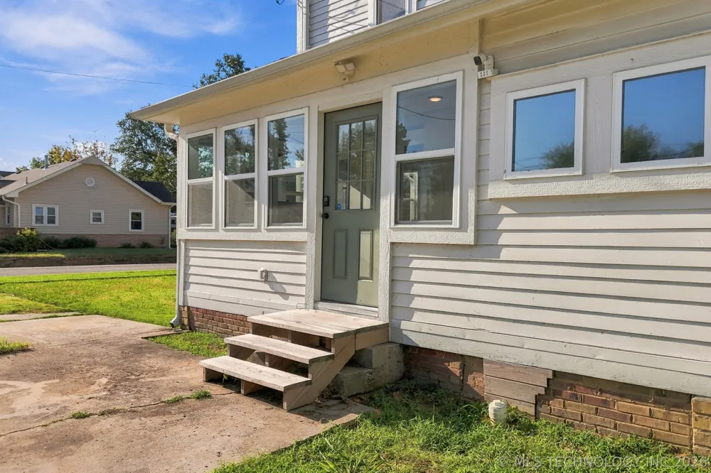 332 E 4th Street Claremore, OK 74017