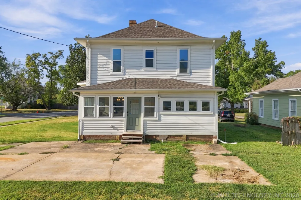 332 E 4th Street Claremore, OK 74017