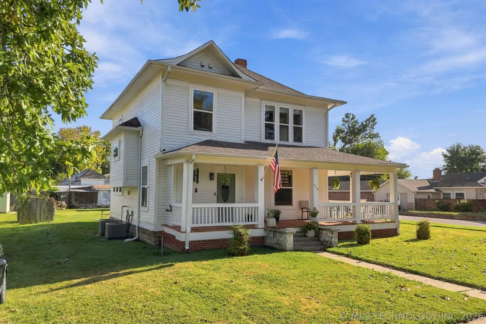 332 E 4th Street Claremore, OK 74017