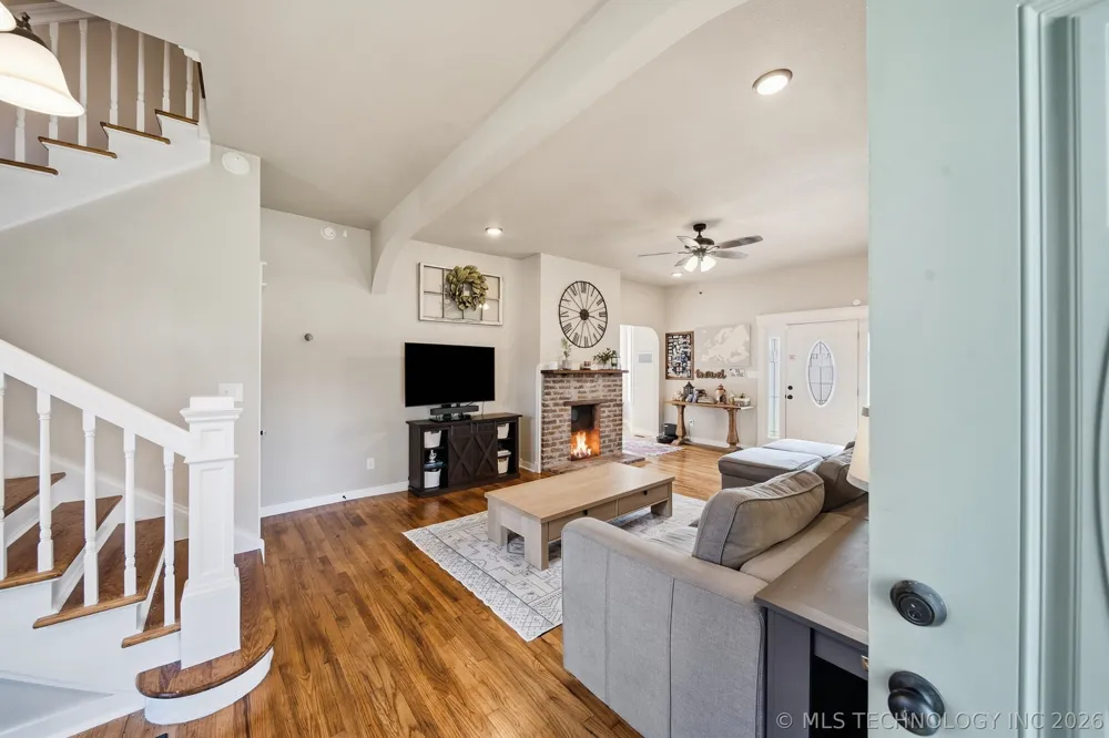 332 E 4th Street Claremore, OK 74017