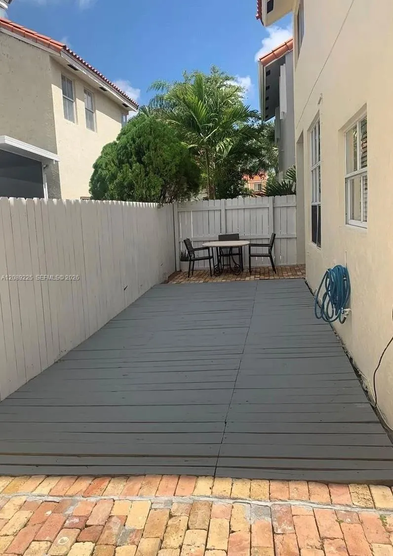 3140 36th Ave #3140 Hollywood, FL 33021