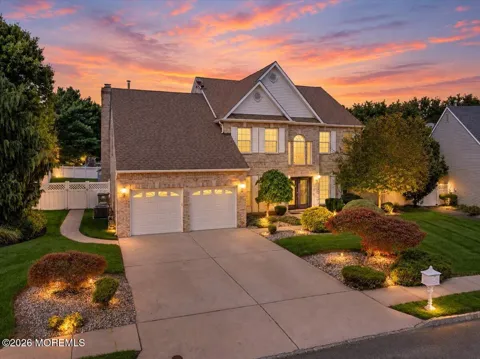 25 Paceview Drive