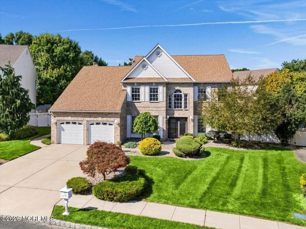 25 Paceview Drive Howell, NJ 07731