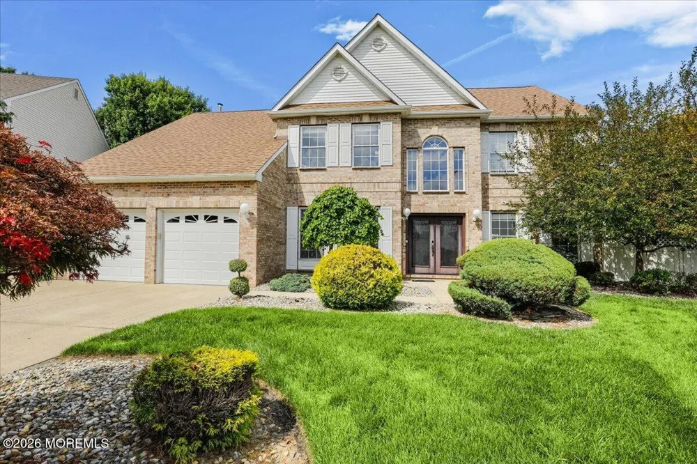 25 Paceview Drive Howell, NJ 07731