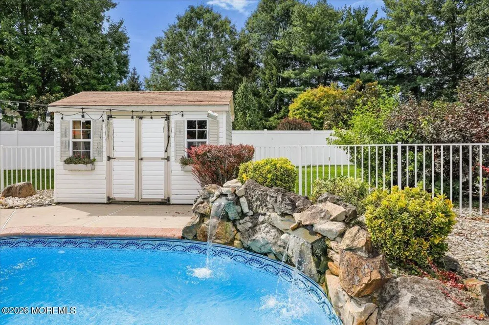 25 Paceview Drive Howell, NJ 07731