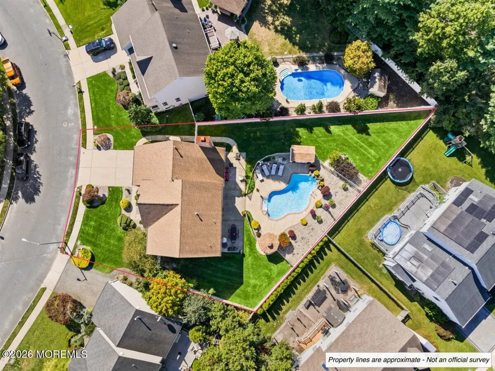 25 Paceview Drive Howell, NJ 07731