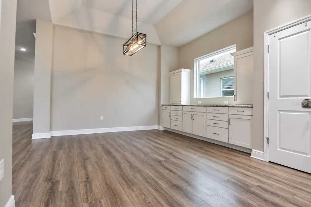14735 CARAVAN AVENUE Odessa, FL 33556