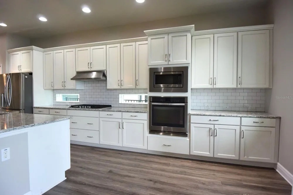 14735 CARAVAN AVENUE Odessa, FL 33556