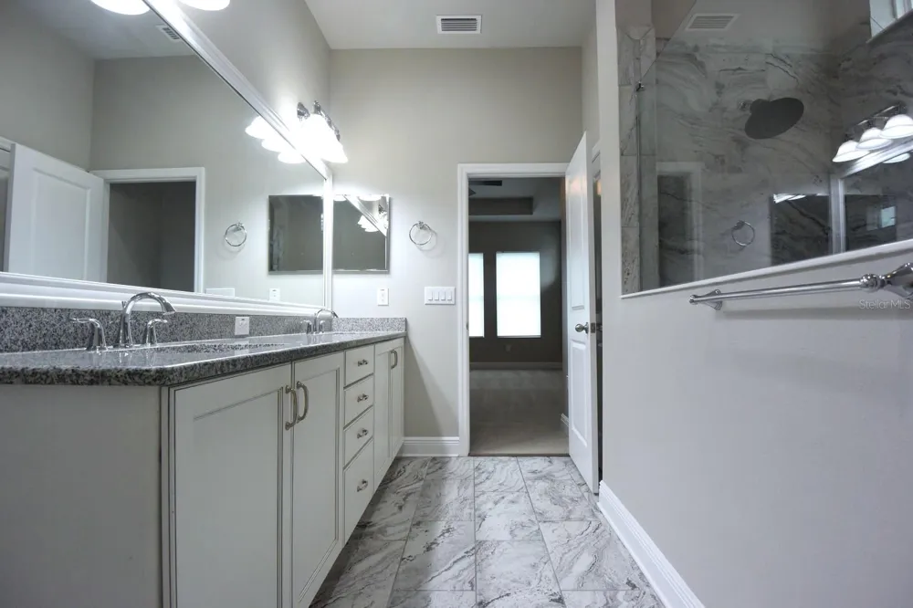 14735 CARAVAN AVENUE Odessa, FL 33556