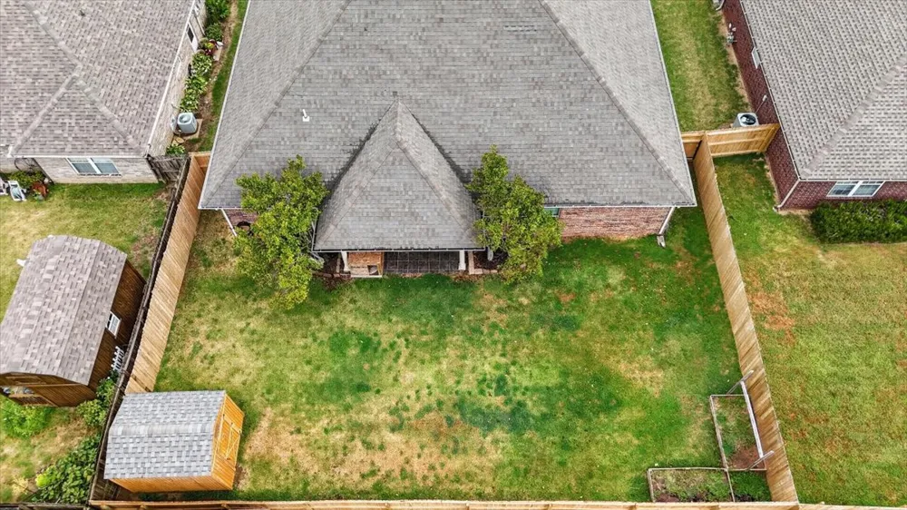 517 S Cary Place Muskogee, OK 74403